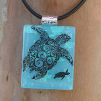 Tribal Sea Turtle Glass