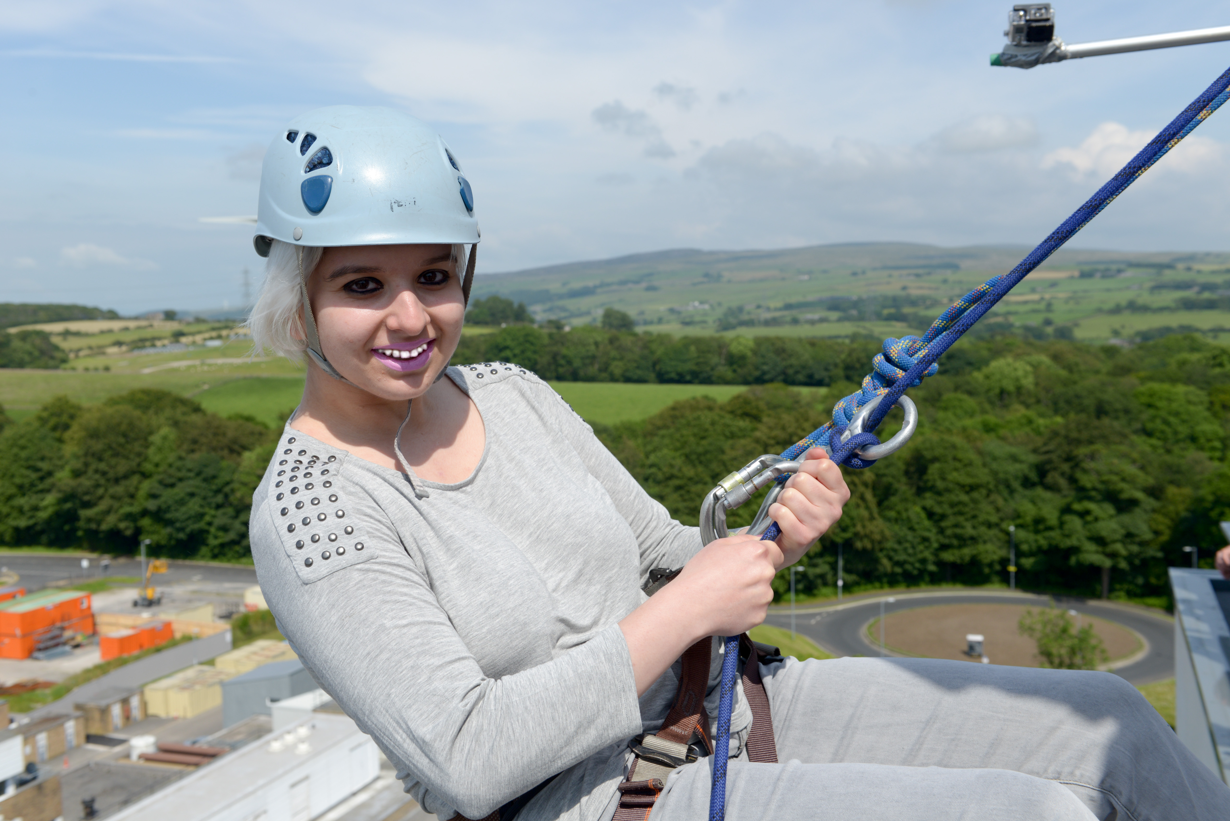 Davina Elgazzar Abseil