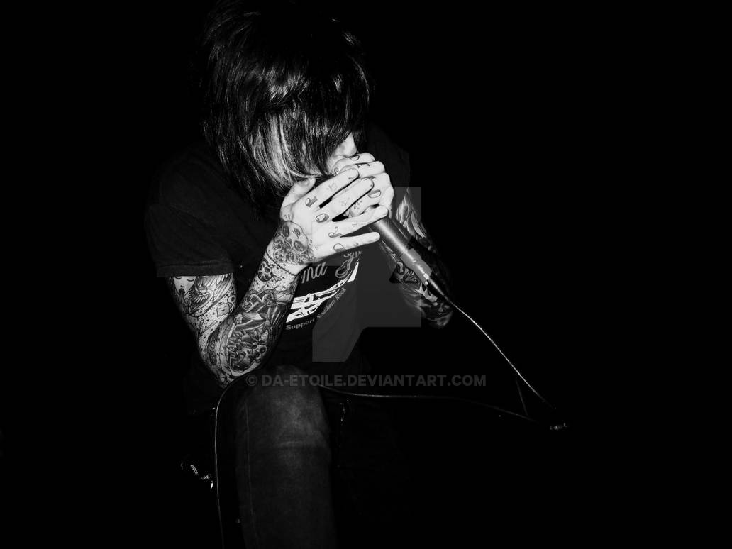 Oliver Sykes