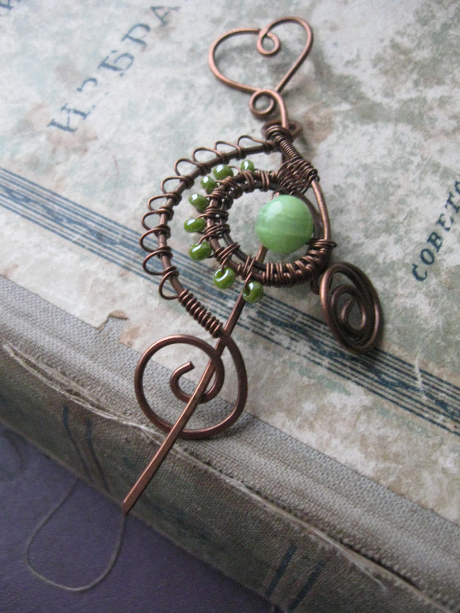 Wire Wrapped Shawl Pin with onyx