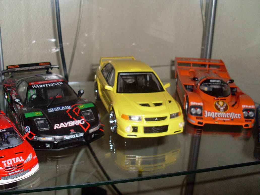 1:24 scale builds by hck75 on DeviantArt