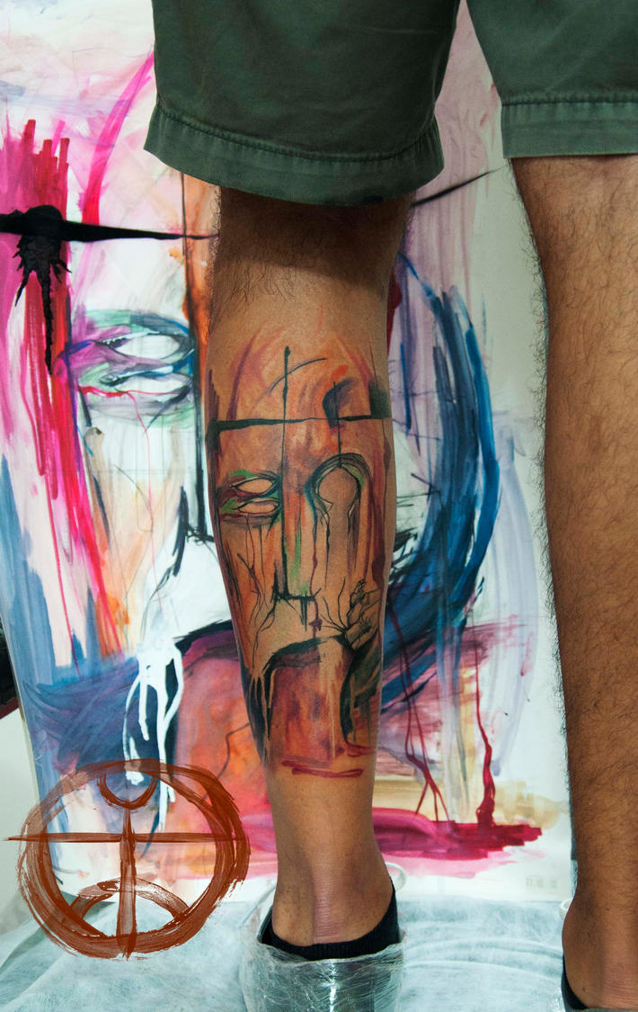 Тату в абстрактном стиле