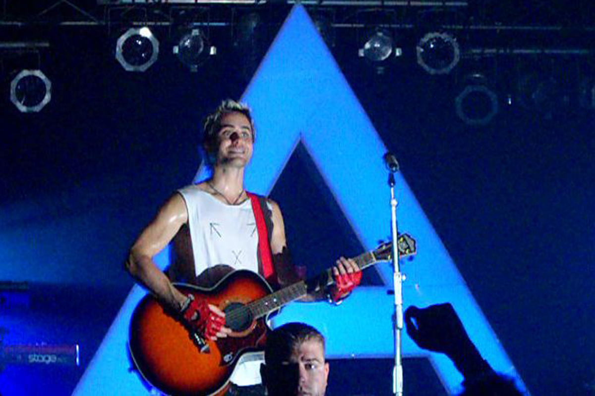 30 Seconds to Mars Photo 14