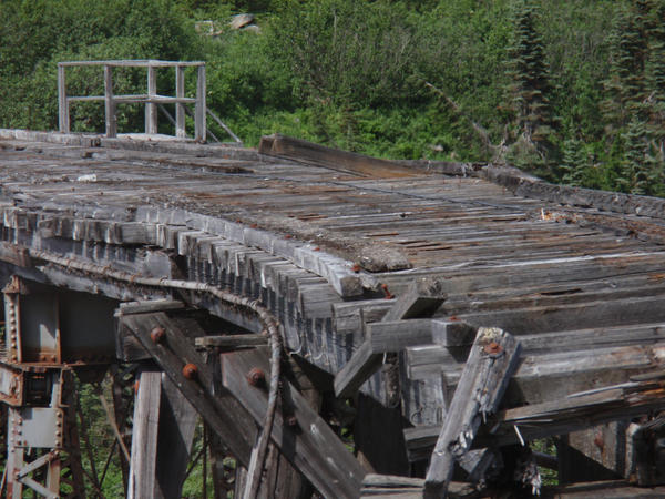 Decrepit Bridge Decrepit bridge by BldngHrtCnsrvtv on DeviantArt