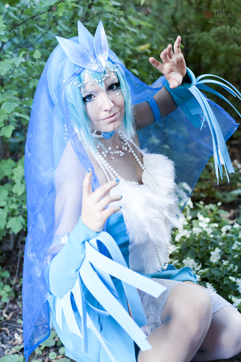 Articuno Gijinka Cosplay 1