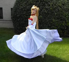 Tsukino Usagi Rose Gown Spinning