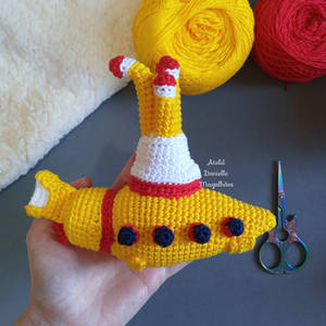 Yellow Submarine from The Beatles amigurumi