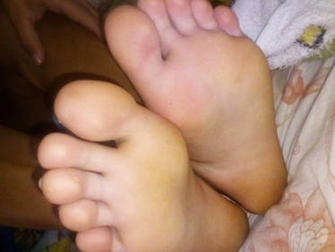 Badoo feet