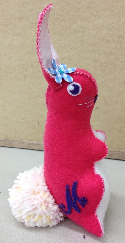 Felt Retro Design Easter Rabbit in Pink