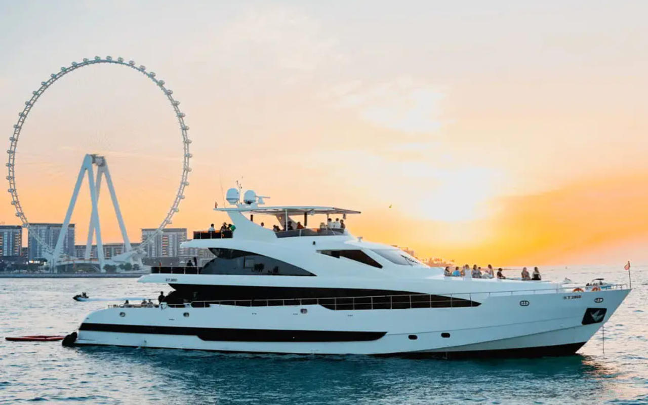 Yacht trip dubai