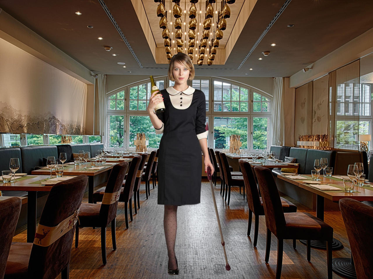 ONE-legged waitress by Ippldatsch on DeviantArt