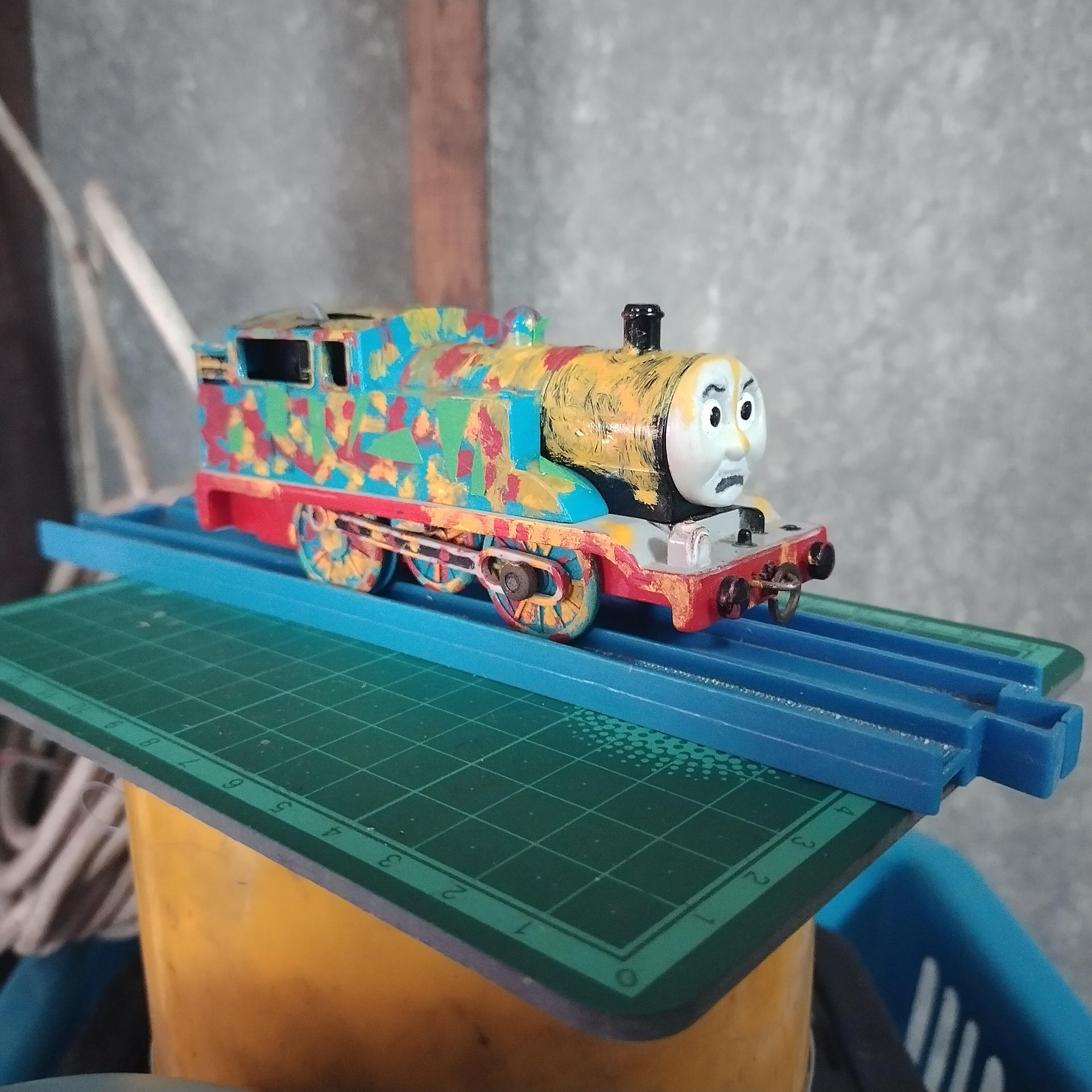 Custom 2003 plarail paint splatter Thomas by orangeengine69 on DeviantArt