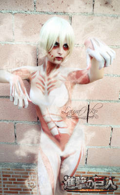 Annie Leonhardt Titan form II