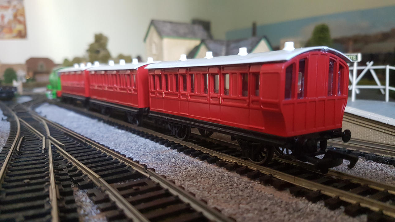 Red Branchline Coaches (Error Fixed) by 76859Thomasreturn on DeviantArt
