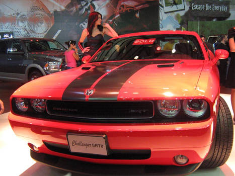 Dodge Challenger SRT 8