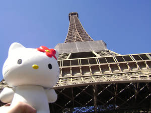 Hello Kitty in paris