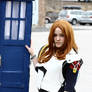 Amy is not letting go of the Tardis this time!