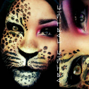 leopard eyes