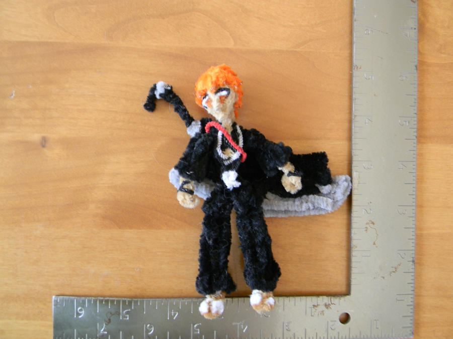 Pipecleaner Ichigo with Zangetsu