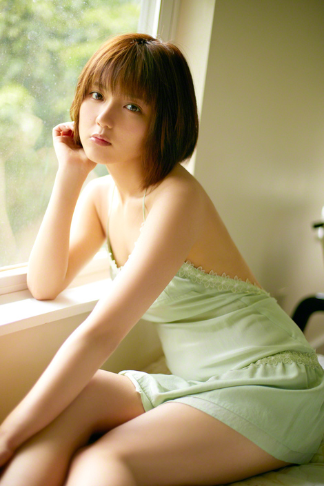 Erina Mano 21