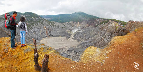 Tangkuban Perahu Crater