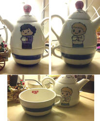 Sherlock and John tea set