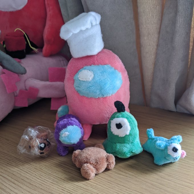 Among Us 5 Pets + Free Patterns! by witchcraftyYT on DeviantArt Among Us 5 Pets + Free Patterns! by witchcraftyYT on DeviantArt