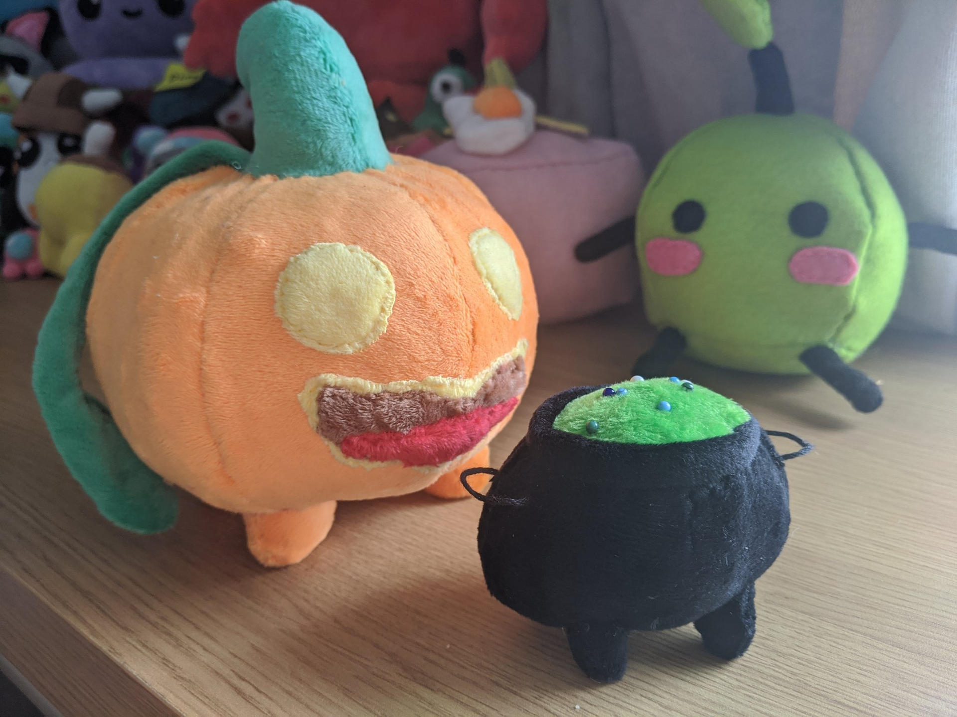 Steven Universe Pumpkin + Cauldron Free Patterns! by witchcraftyYT on