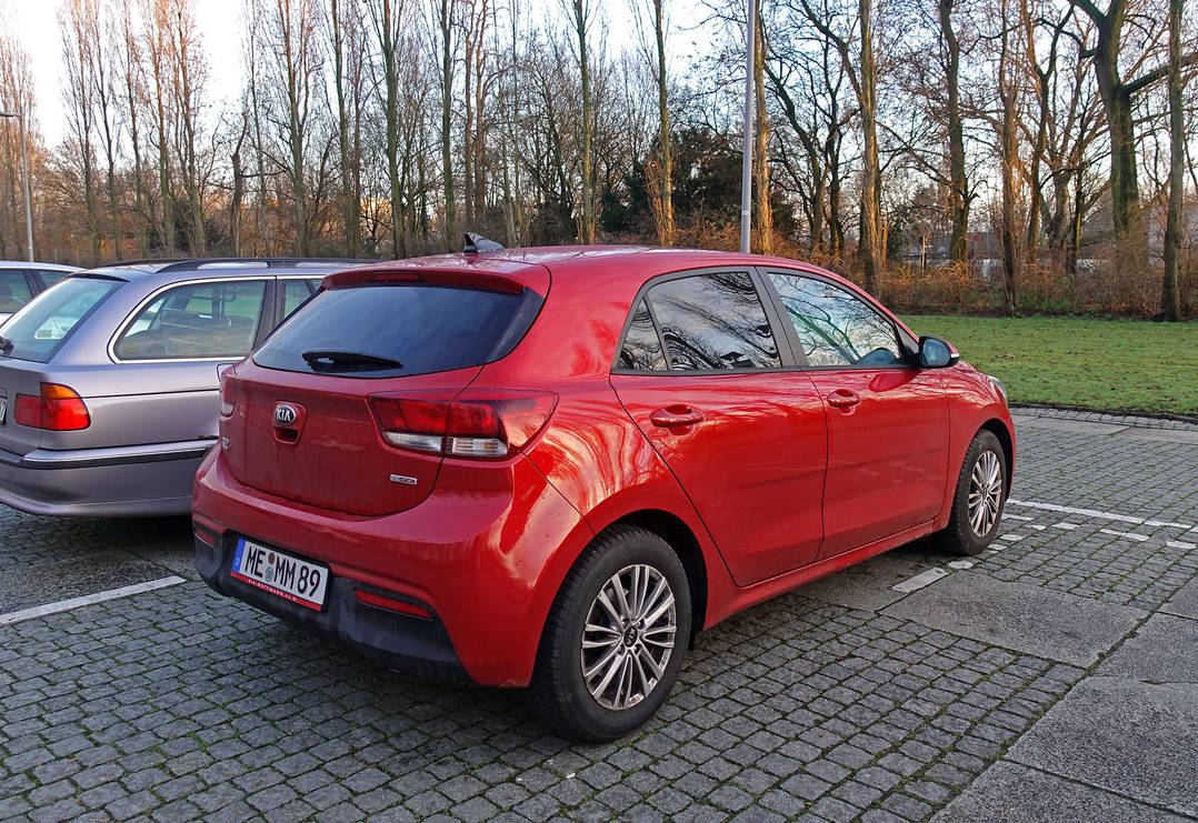 Red Kia Rio by Carspotter5 on DeviantArt