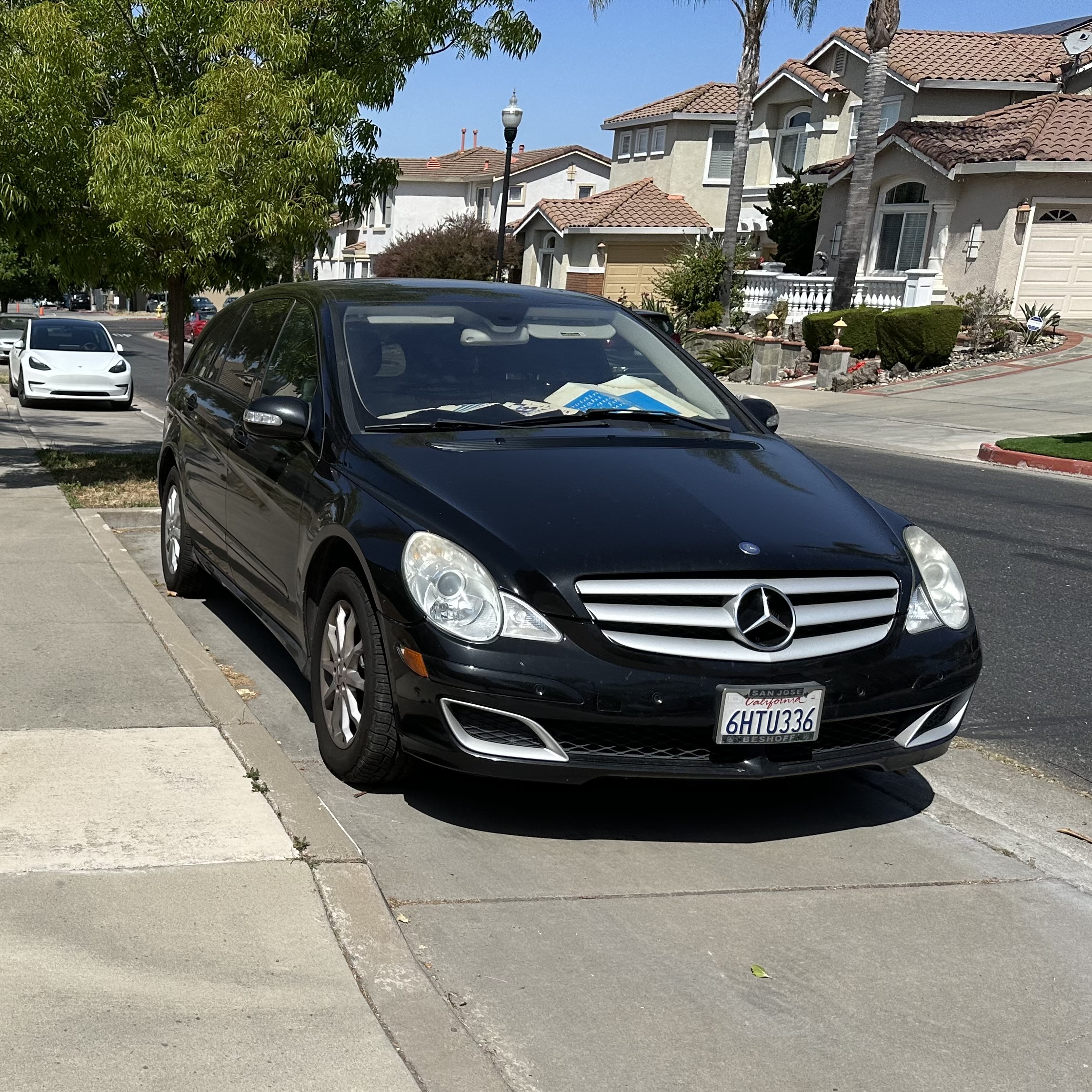 Mercedes R350 (Front) by Carspotter5 on DeviantArt