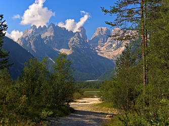 Entering the enchanted valley