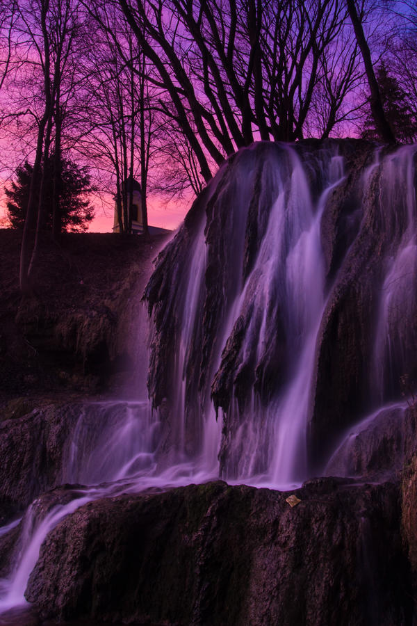 Nightfall by MirachRavaia