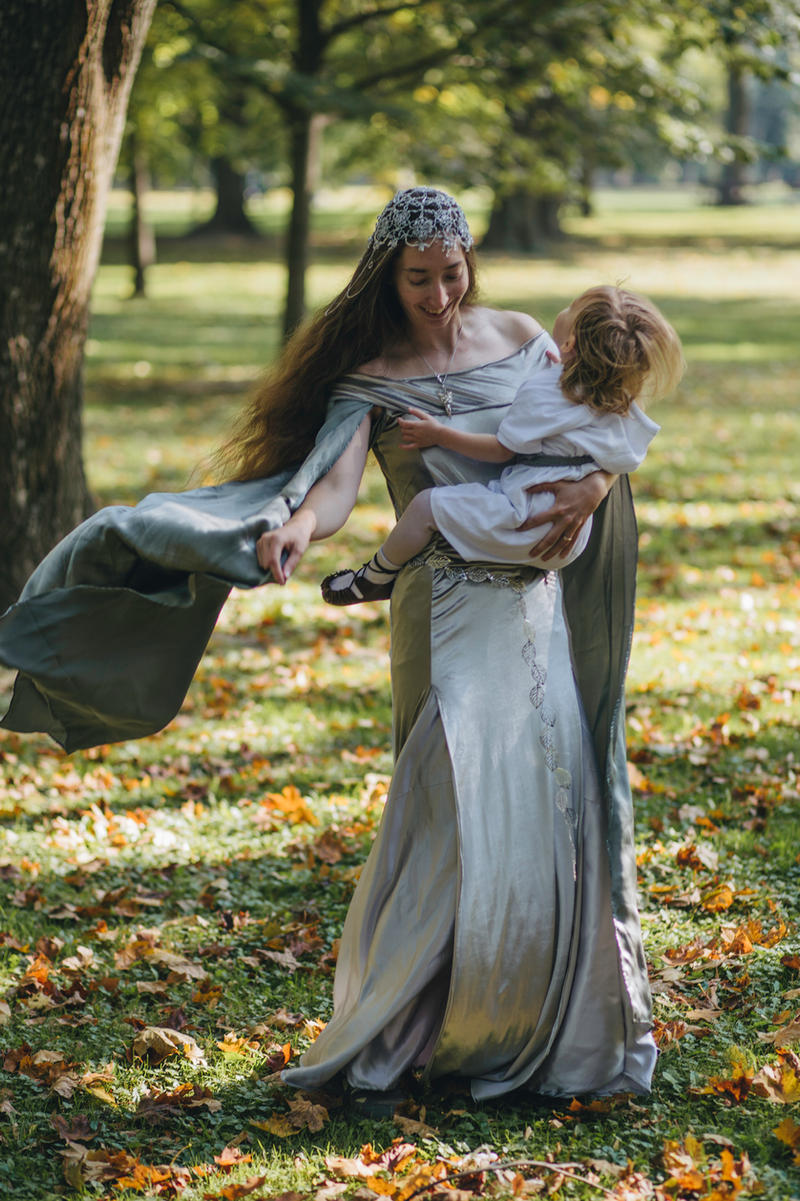 Arwen's daughter by MirachRavaia