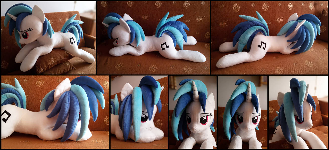 cuddle_size_vinyl_scratch_plush_by_littlefairyswonders_ddqyyjb-pre.jpg