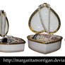 Casket with pearls