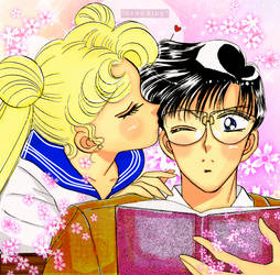 Usagi and Momo kiss