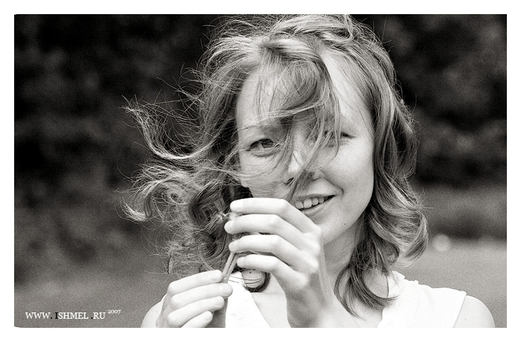 alice with dandelion