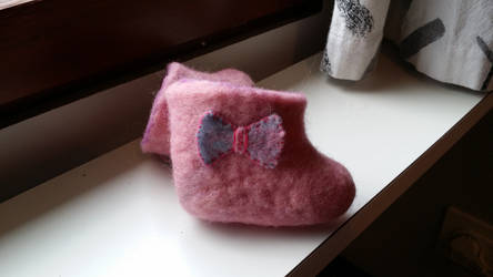 Little shoes from wool