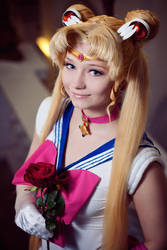 Sailor Moon with rose from love Tuxedo