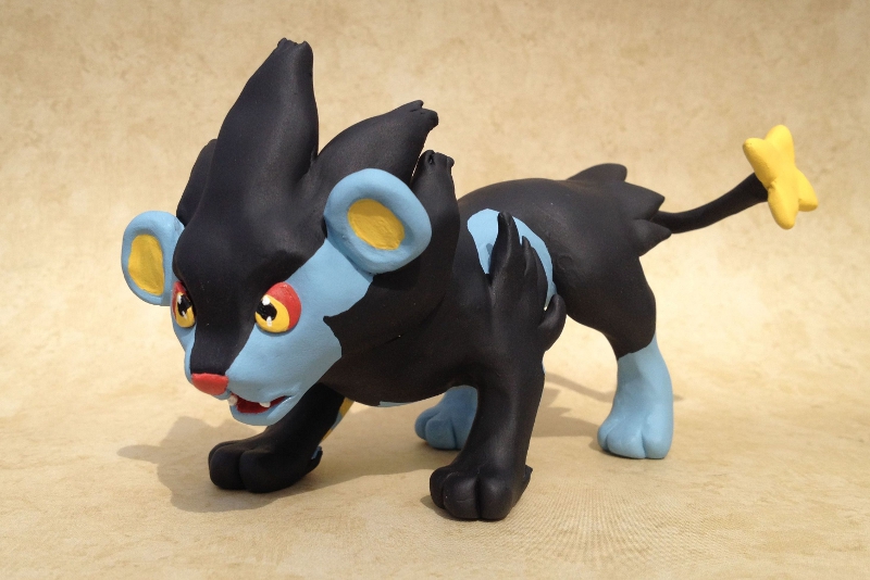 Luxray Sculpture