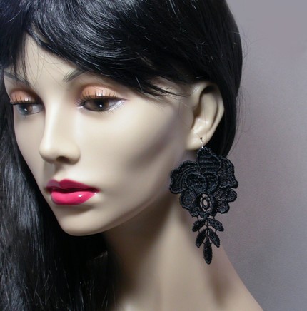 Black Countess Lace Earrings