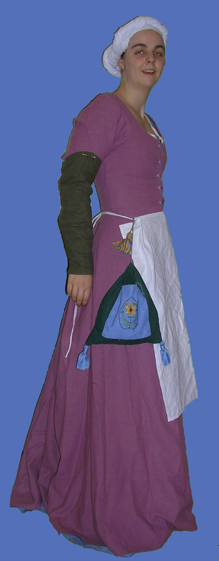 pink kirtle with accessories