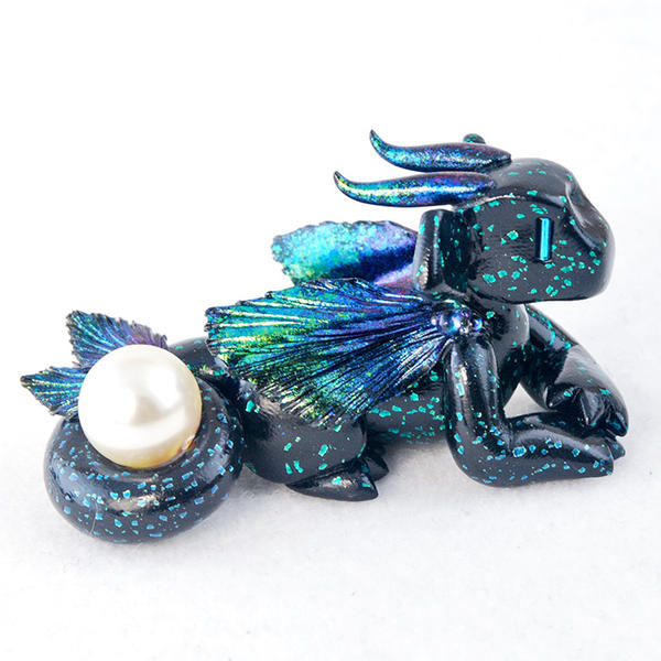 Deep Sea Pearl Diver Dragon by HowManyDragons