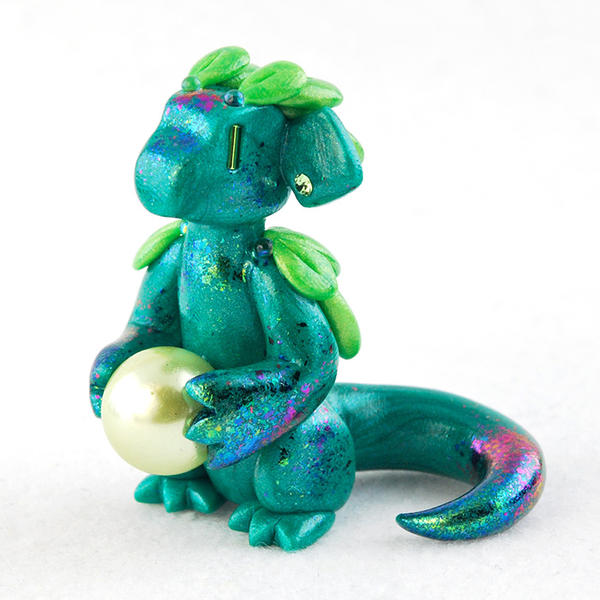 Leafy Green Pearl Dragon by HowManyDragons