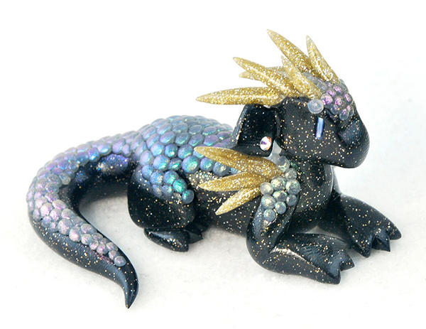 Black Glitter Aurora Dragon by HowManyDragons