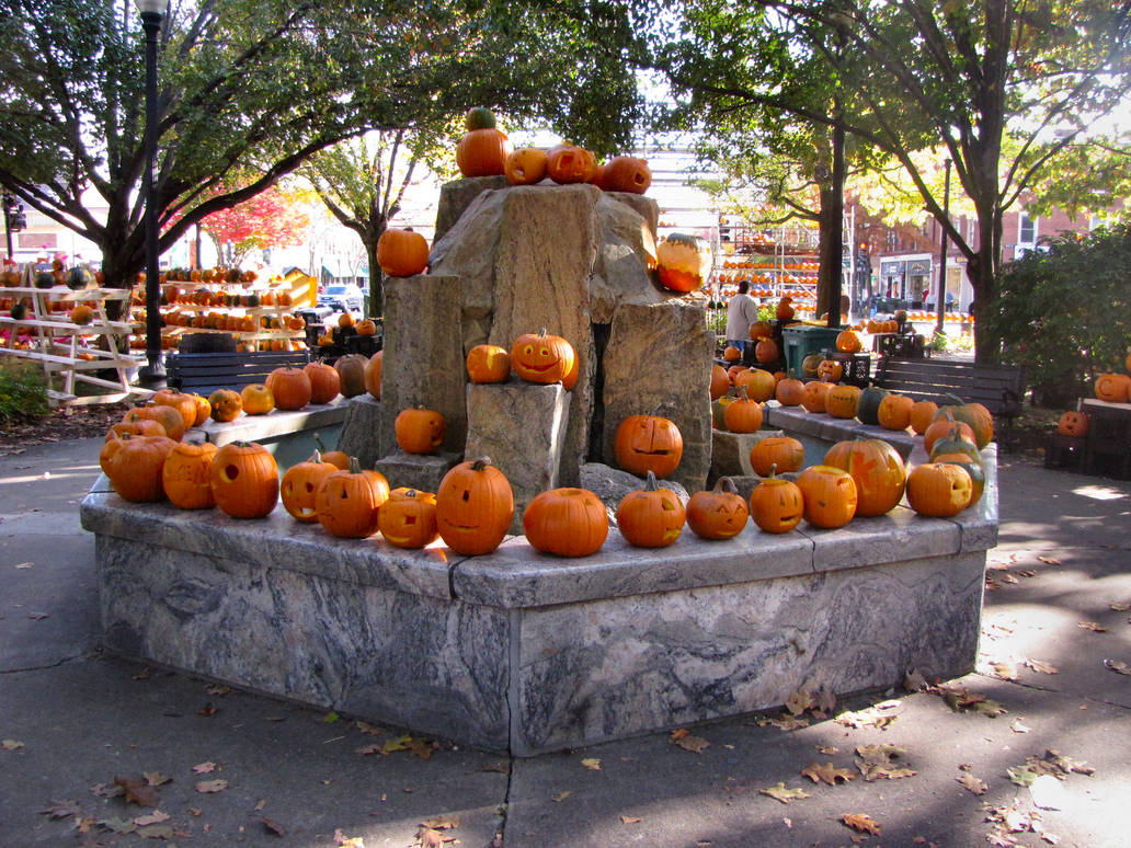 Fountain of Pumpkins by craftywench-nh
