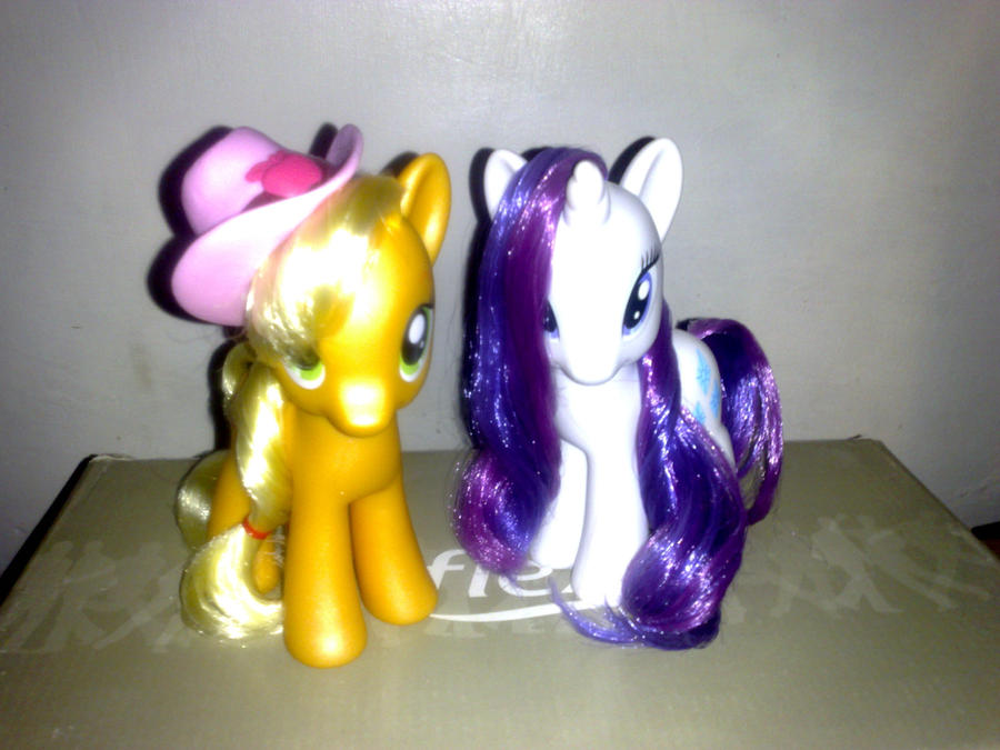 Applejack con Rarity by al03480049 on DeviantArt
