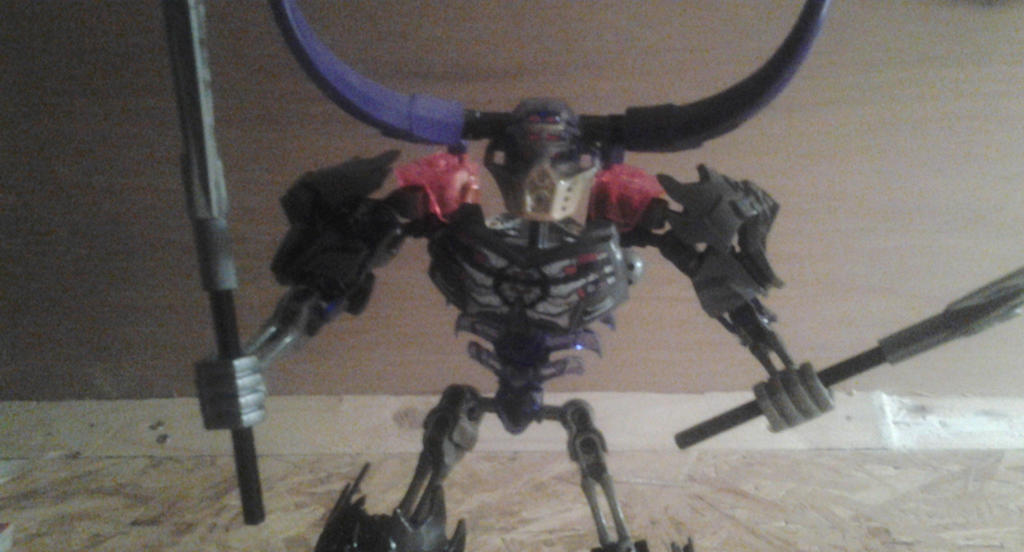 Toa..Skull Basher now has Onua's power