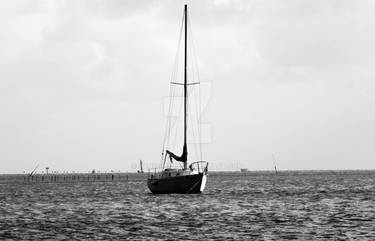 Ese-barco-de-vela-cruso-la-bahia