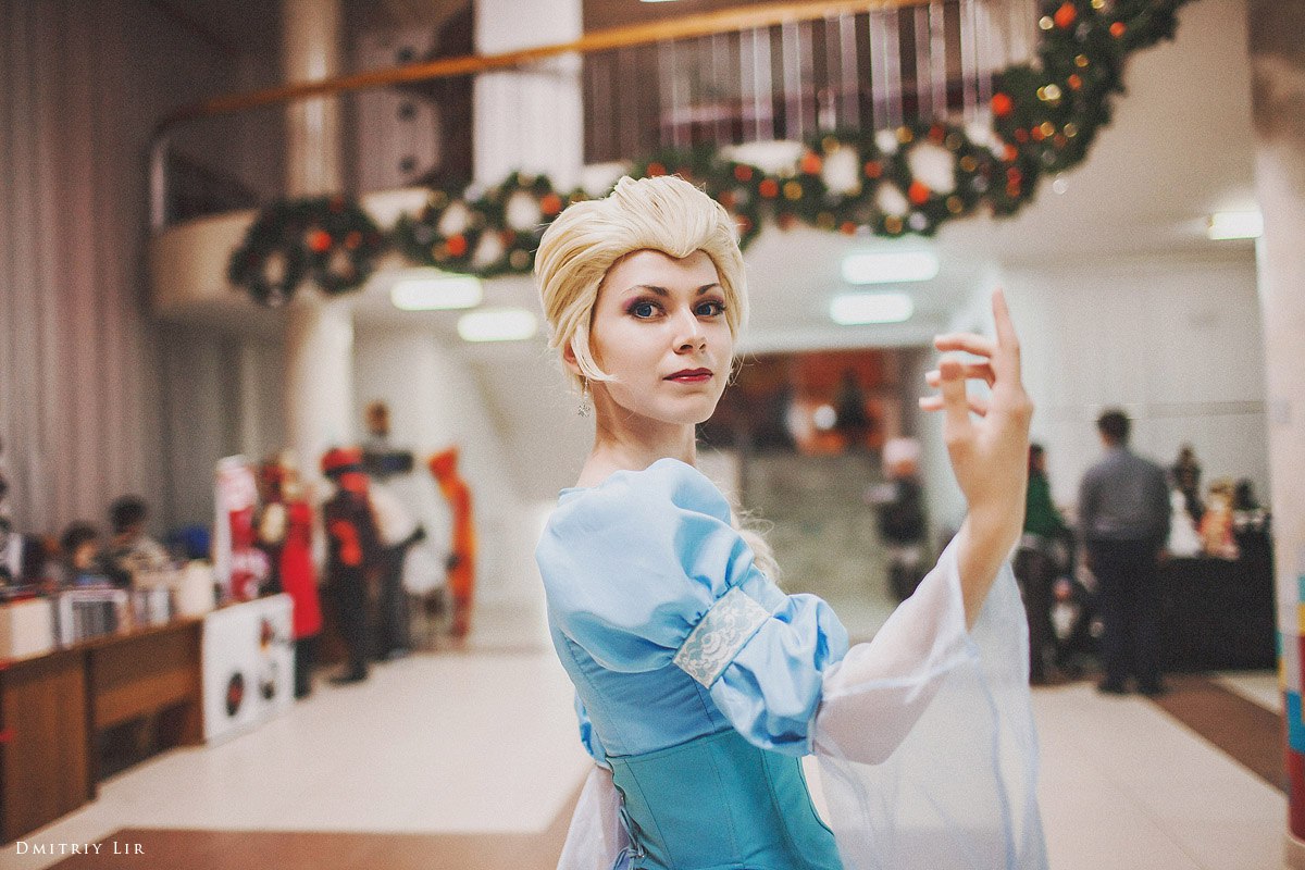 Frozen - Elsa cosplay by Fabryei-fabryei on DeviantArt